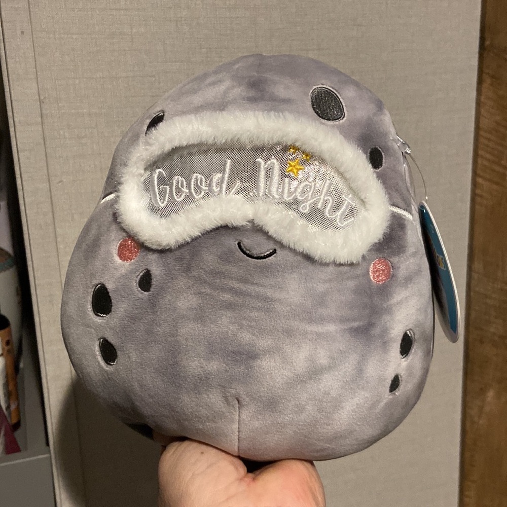 Squishmallow Good night Moon